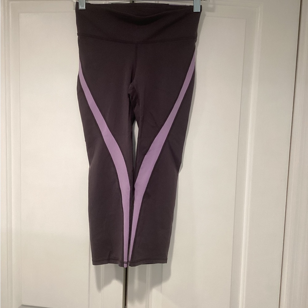 GAP Body fit Black and Purple Leggings Size X small